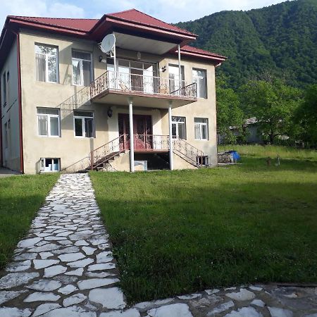 House At The Forest / Სახლი Ტყის Პირას Gordi Exteriör bild