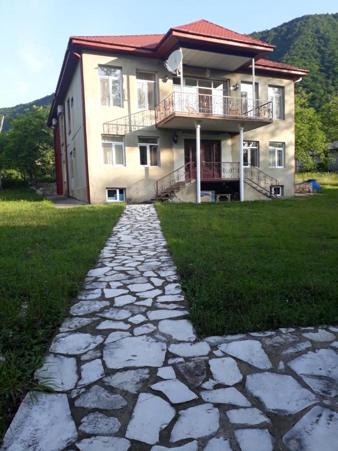House At The Forest / Სახლი Ტყის Პირას Gordi Exteriör bild